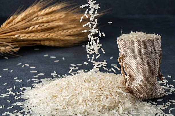 Grains white rice grains that fell on the pile